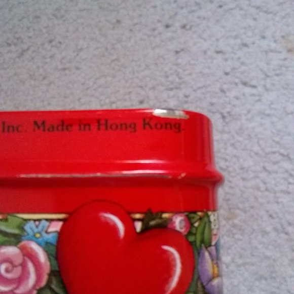 Vintage 1990s Mary Engelbreit "Always" Square Tin Hearts and Flowers - Picture 3 of 5